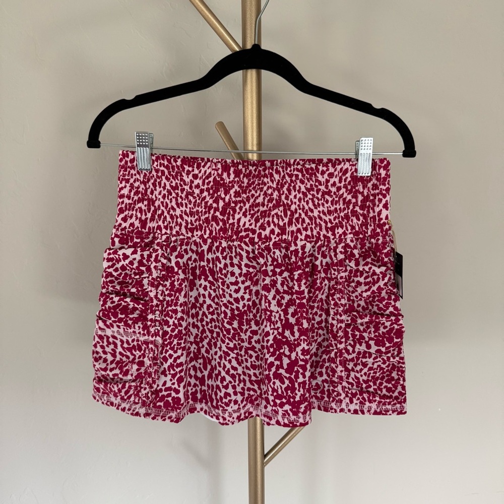 NWT the Bubble Vibrant Pink Leopard Print Mini Golf Skirt